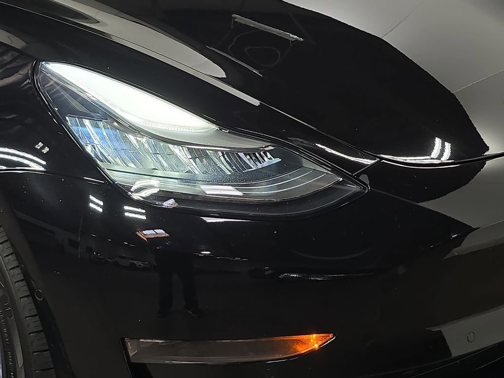 Used 2019  Tesla Standard image 12