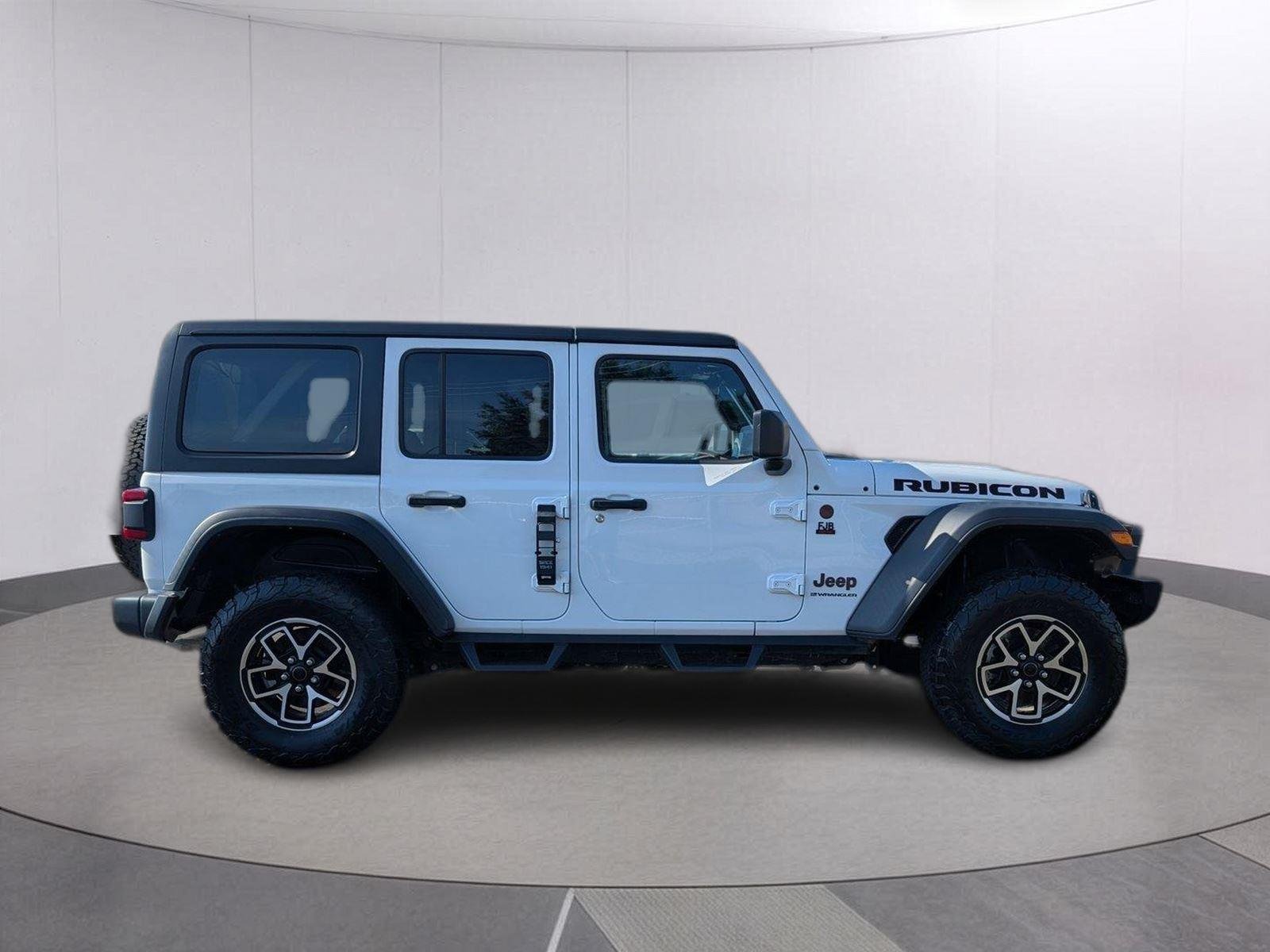 Used 2024 Bright White Clearcoat Jeep Rubicon image 6