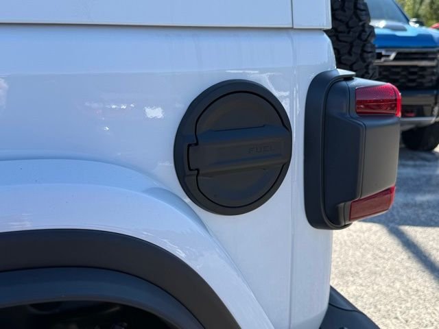 New 2026 Bright White Clearcoat Jeep  image 8