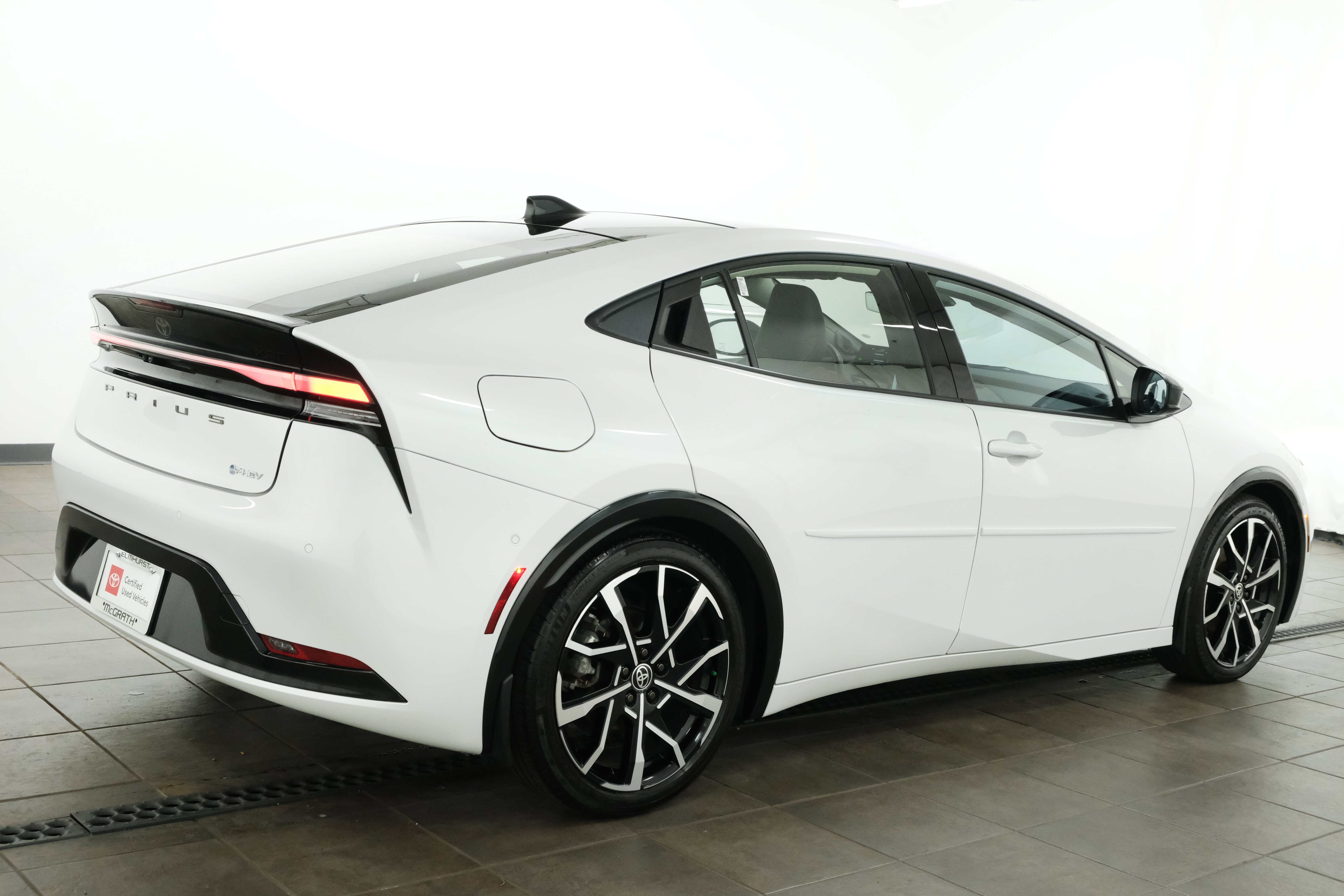 Certified Used 2025 Wind Chill Pearl Toyota XSE Premium image 6