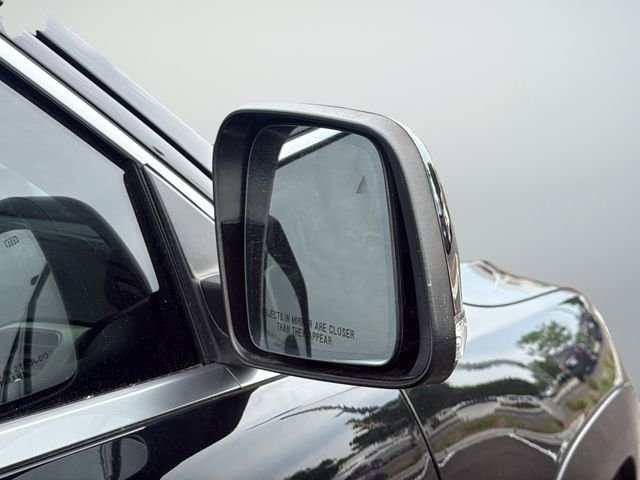 Used 2018 Black Jeep Summit image 11