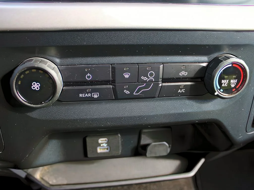2024 Ford F-150 XLT - Photo 23
