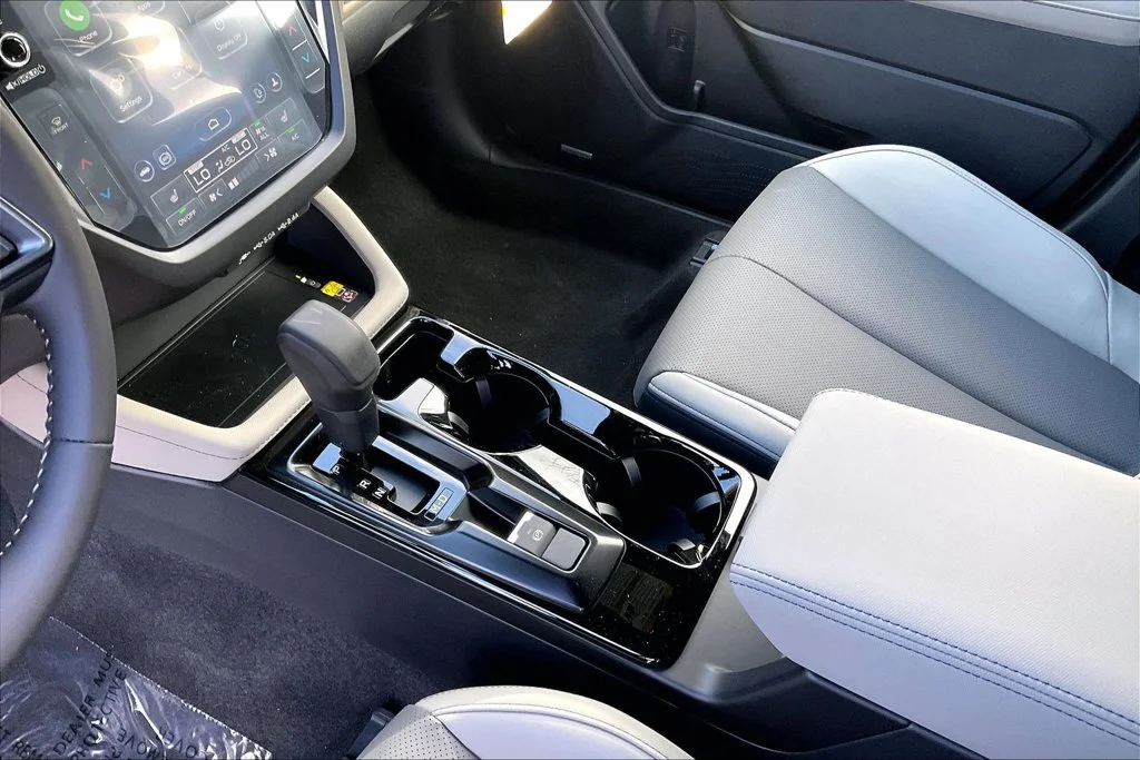 New 2026 DAYBREAK BLUE PEARL Subaru Limited Hybrid image 7