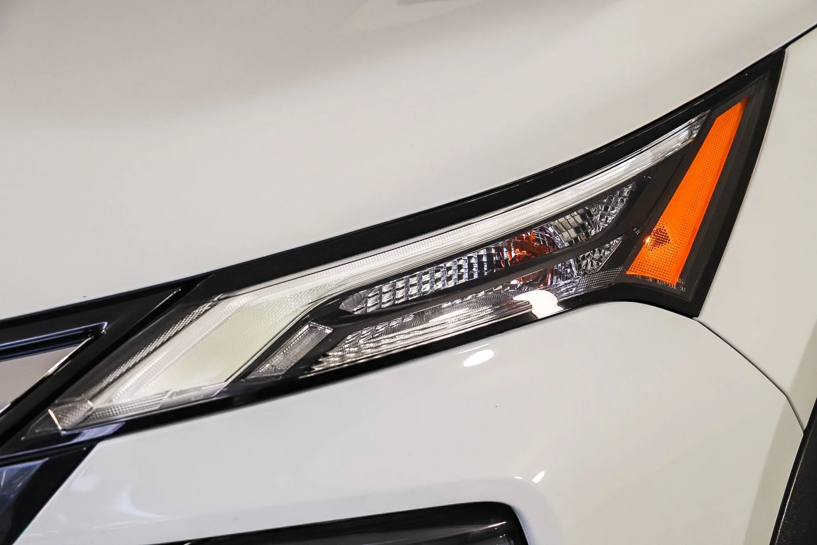 Used 2024 White Nissan S image 4