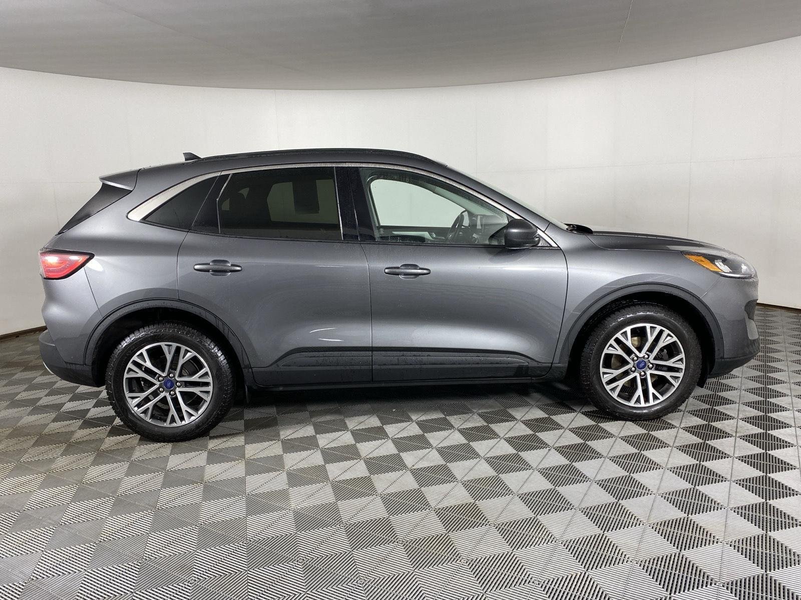 Used 2022 Carbonized Gray Ford SEL image 8