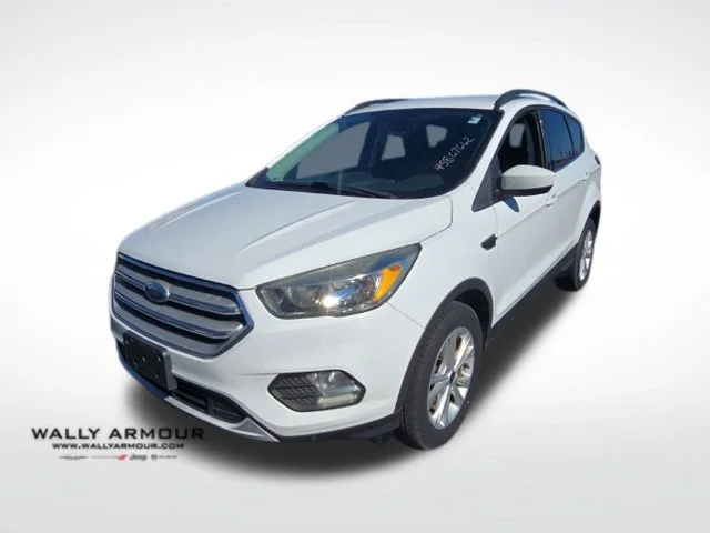 Used 2018 White Ford SE image 1