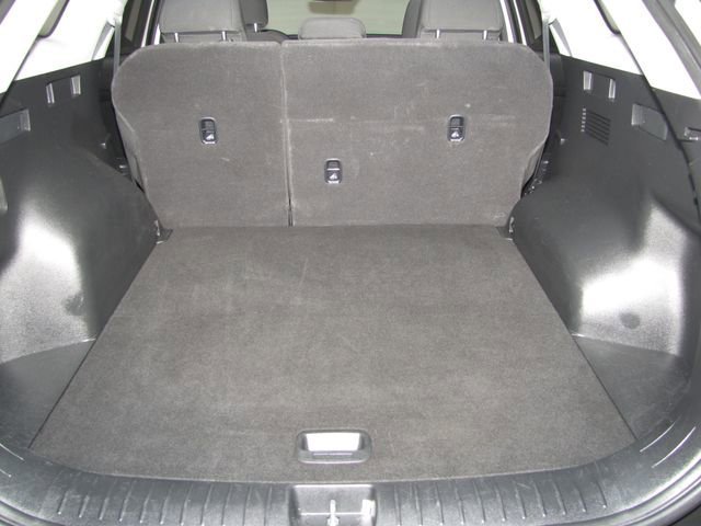 Used 2023 Snow White Pearl Kia LX image 16