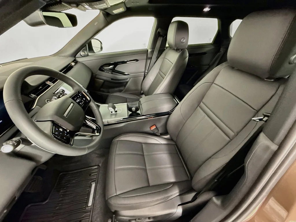 New 2026  Land Rover S image 5