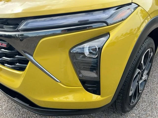 Used 2025 Nitro Yellow Metallic Chevrolet 2RS image 4