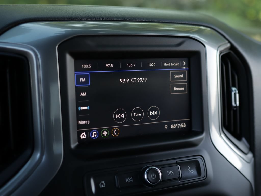Used 2022 Northsky Blue Metallic Chevrolet Custom image 13