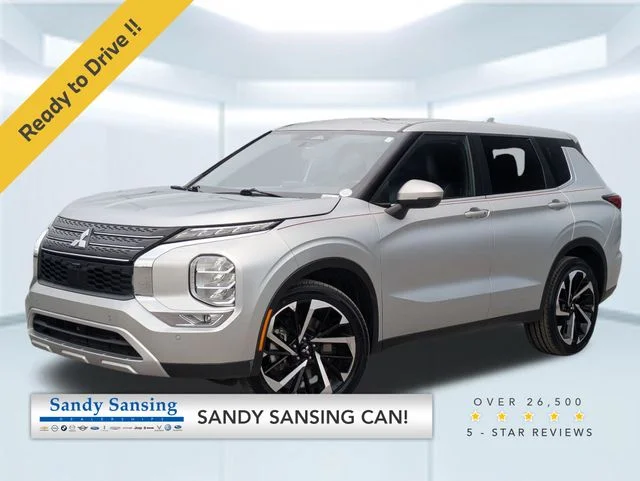 2024 Mitsubishi Outlander SE 2WD's photo