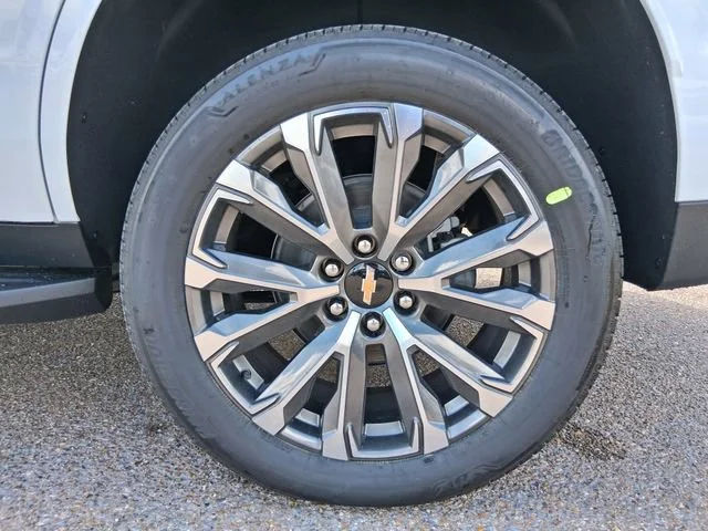 New 2026 Polar White Tricoat Chevrolet High Country image 26