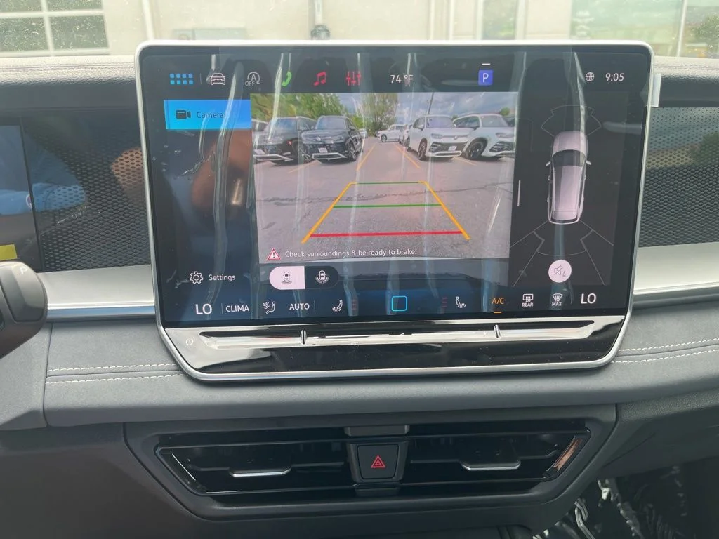 New 2026 White Volkswagen 2.0T SE image 23