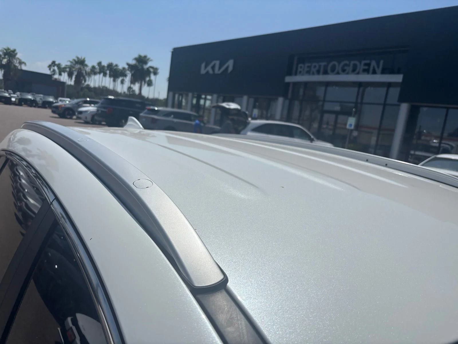 Used 2021 White Kia EX image 7