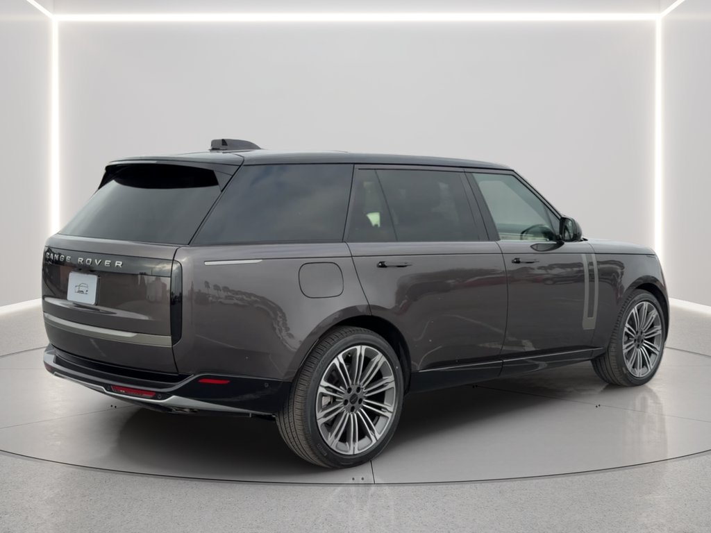 New 2026 Charente Grey Land Rover SE image 5