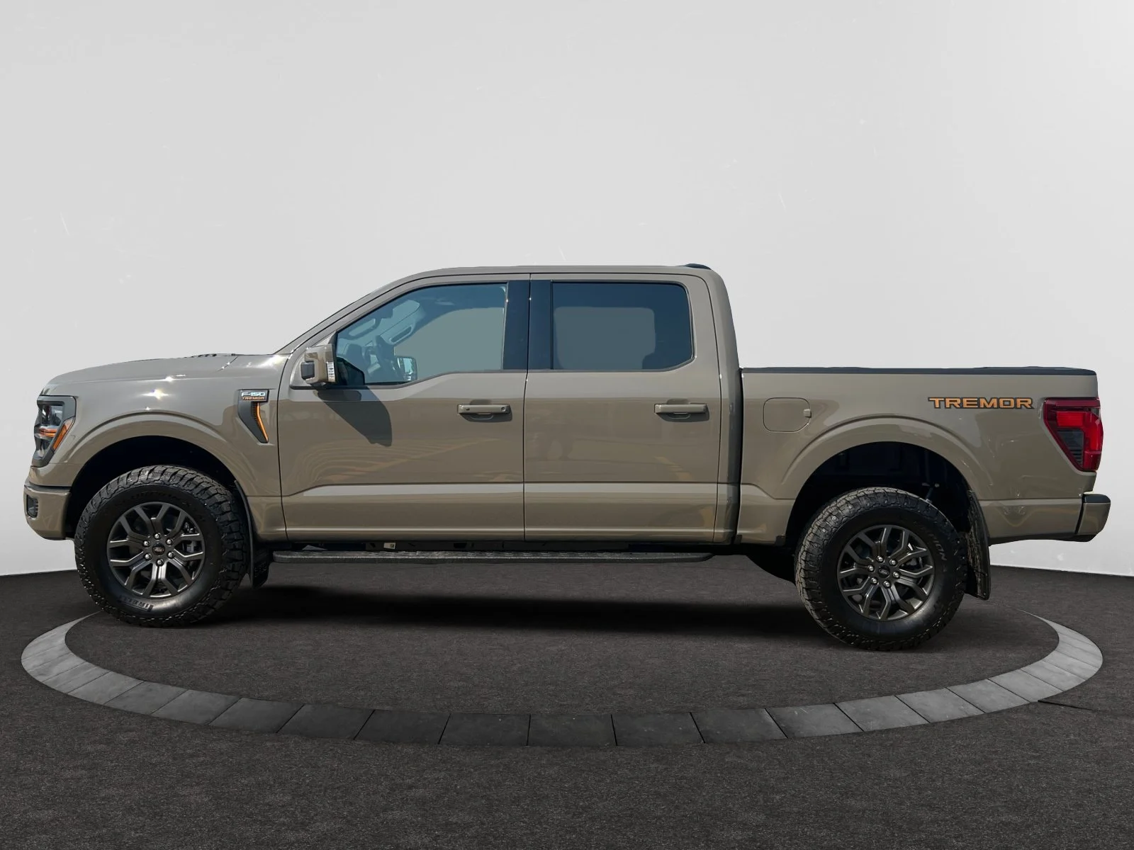 New 2026 Marsh Grey Ford Tremor image 2