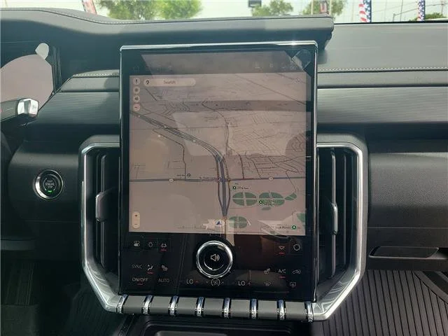 New 2026 Glacier White Tricoat GMC Elevation image 16