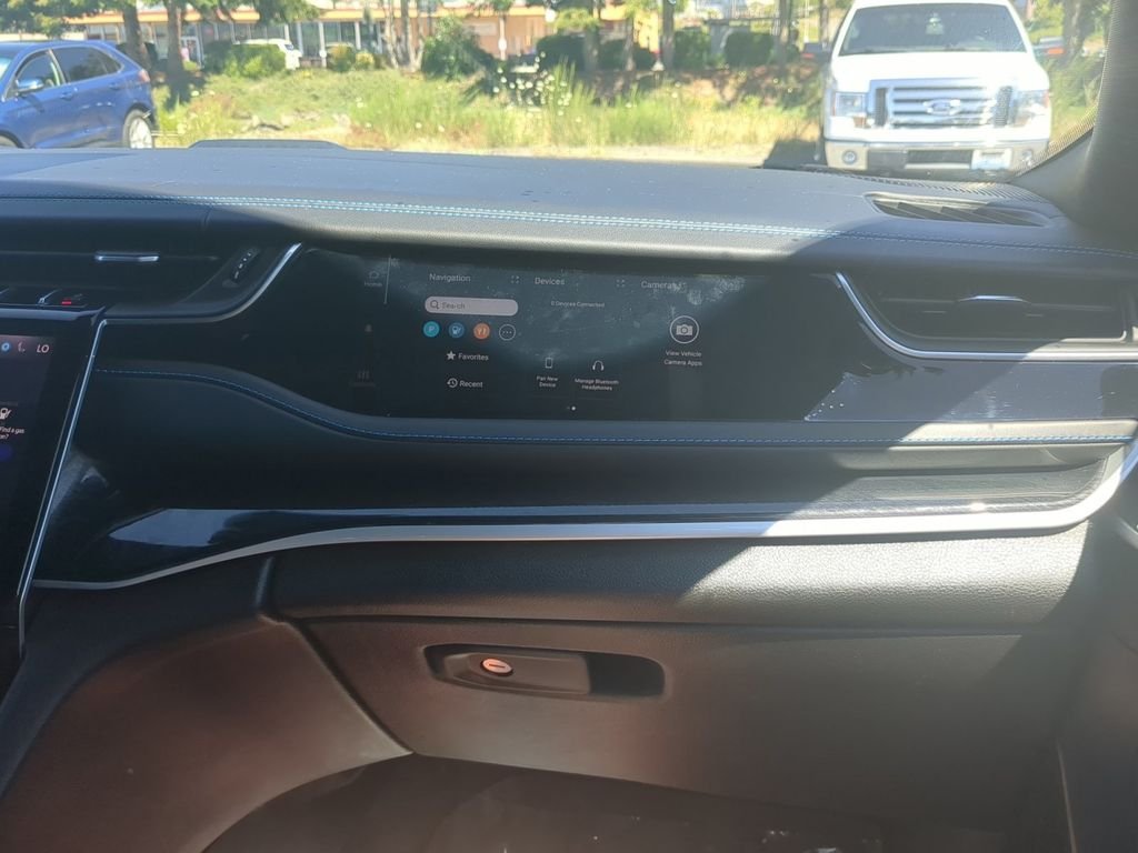 Used 2022 White Jeep Trailhawk 4xe image 29