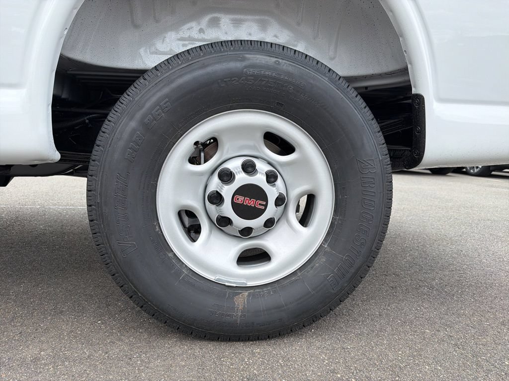2026 GMC Savana Cargo Work Van - Photo 10
