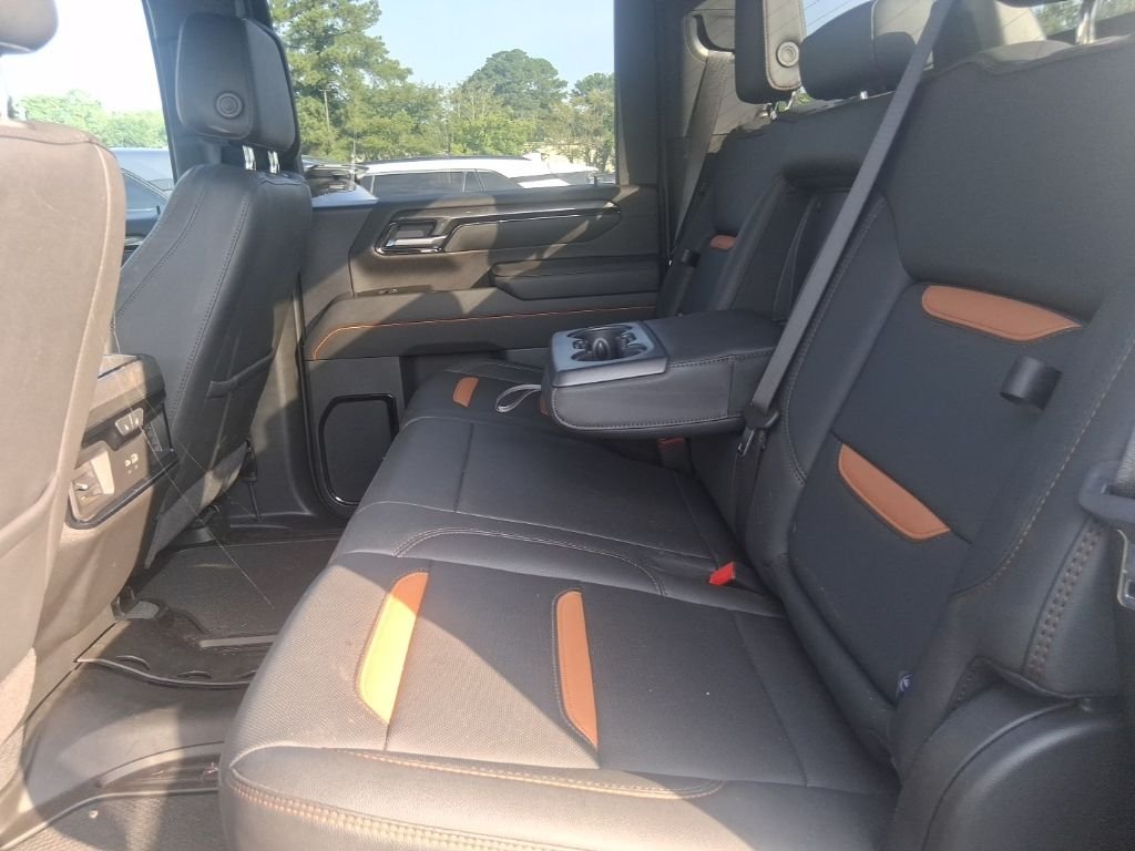 Used 2025 Silver GMC AT4 image 17