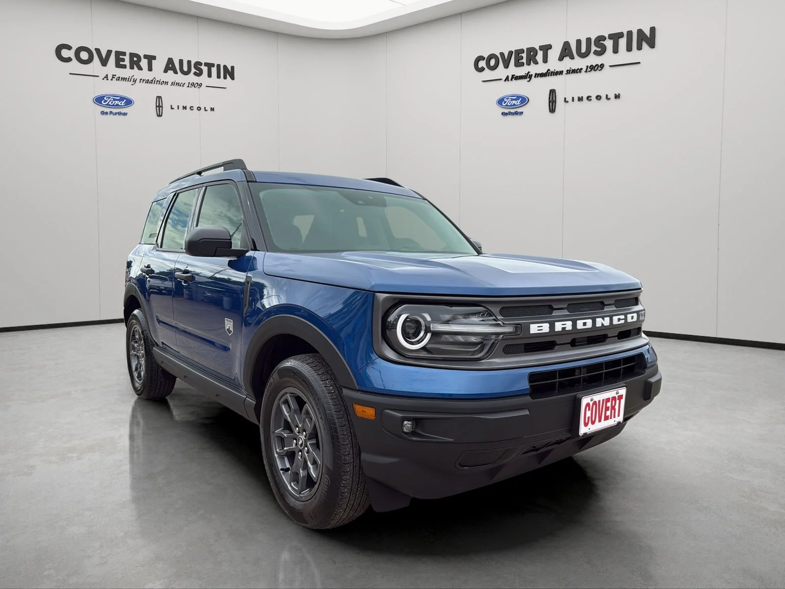 Used 2024 Blue Ford Big Bend image 7