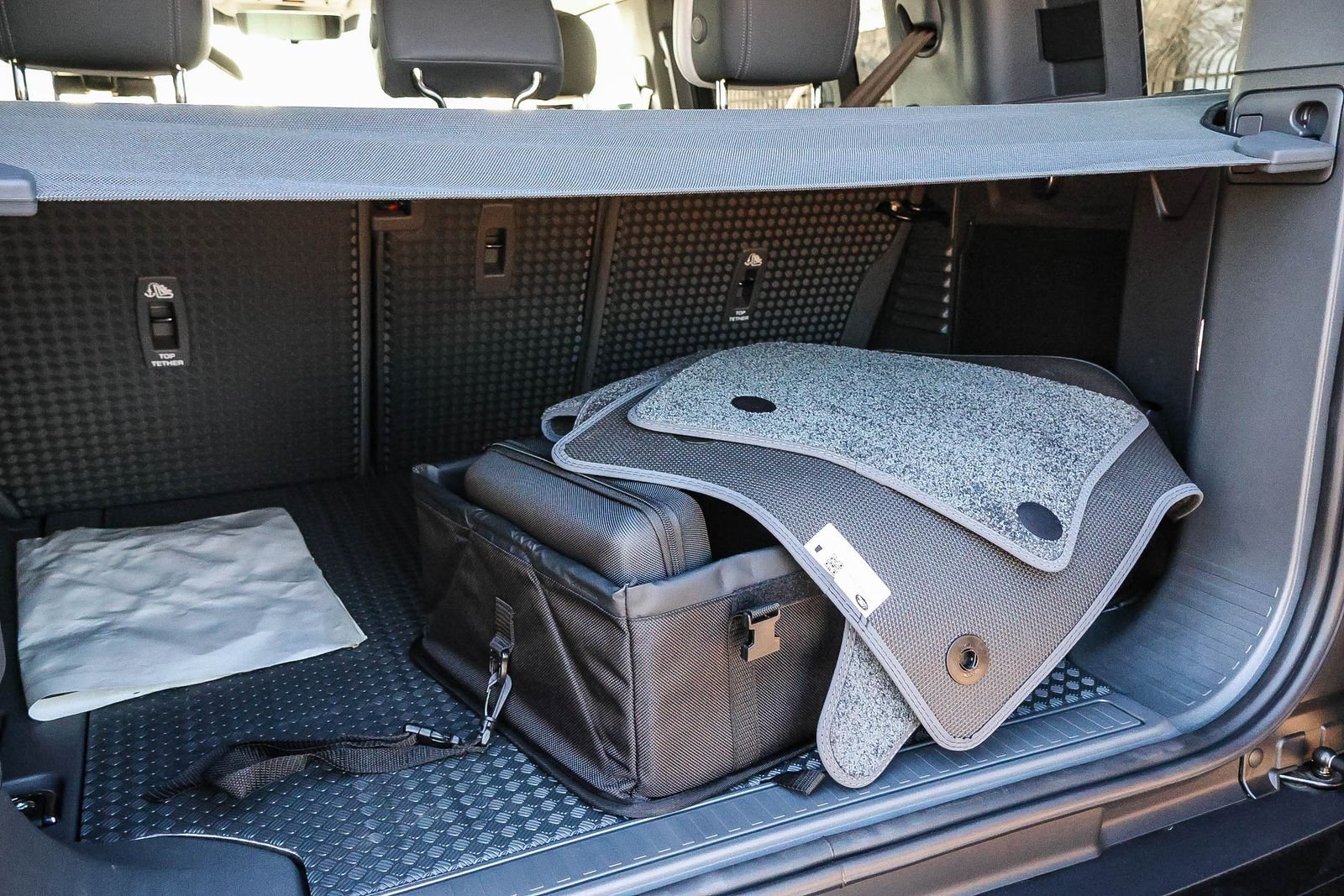 2026 Land Rover Defender X - Photo 24