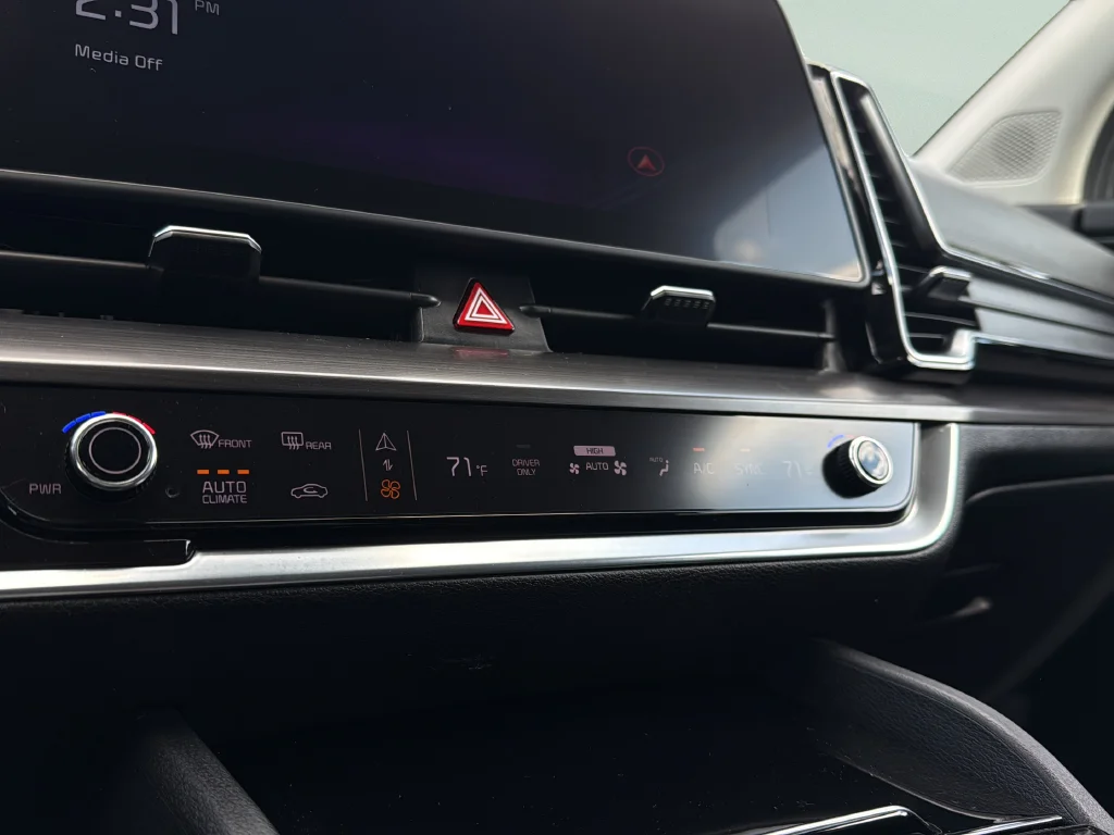 Used 2023 Gravity Gray Kia EX image 19