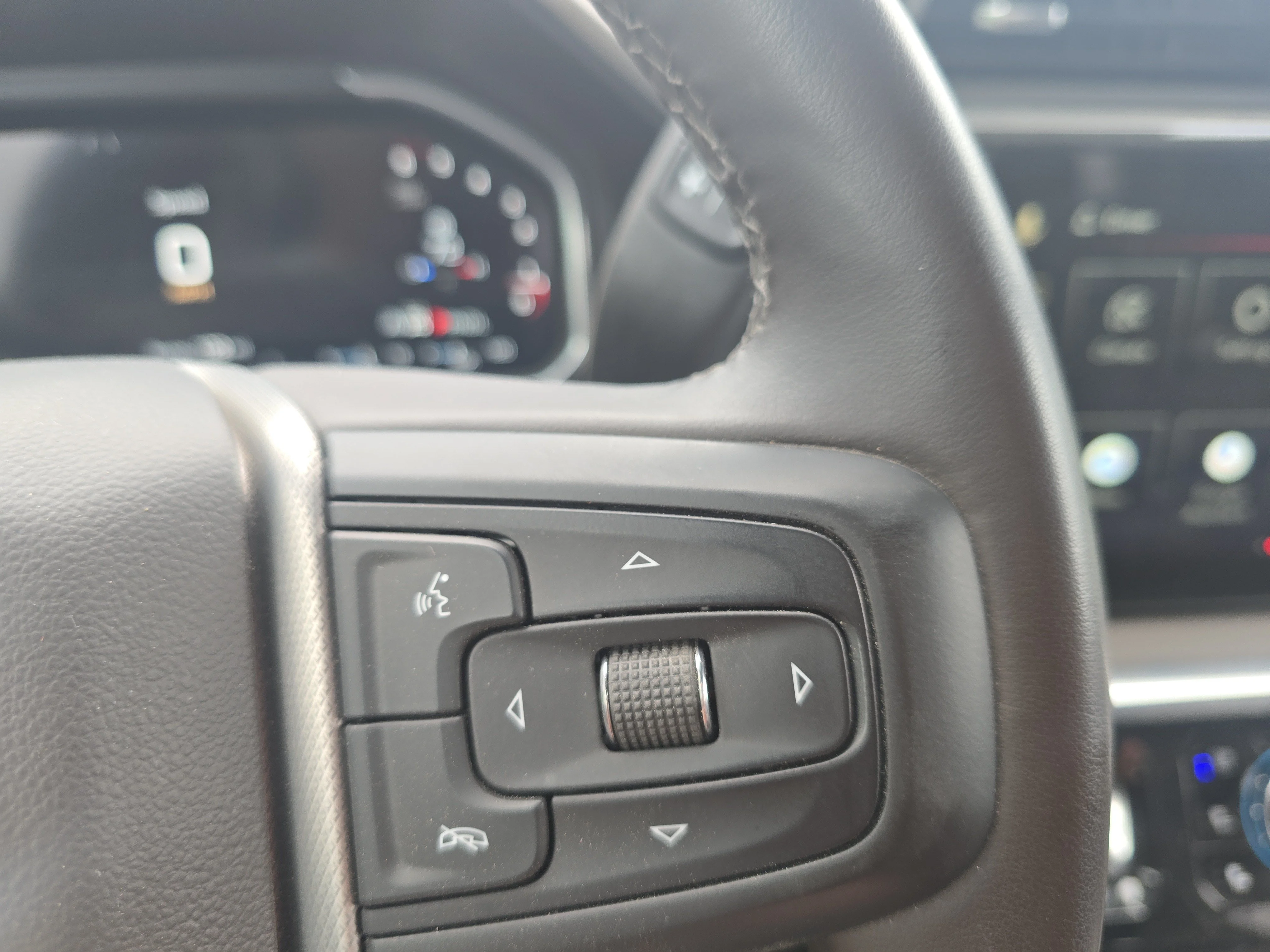 Used 2026 Summit White GMC Denali image 28
