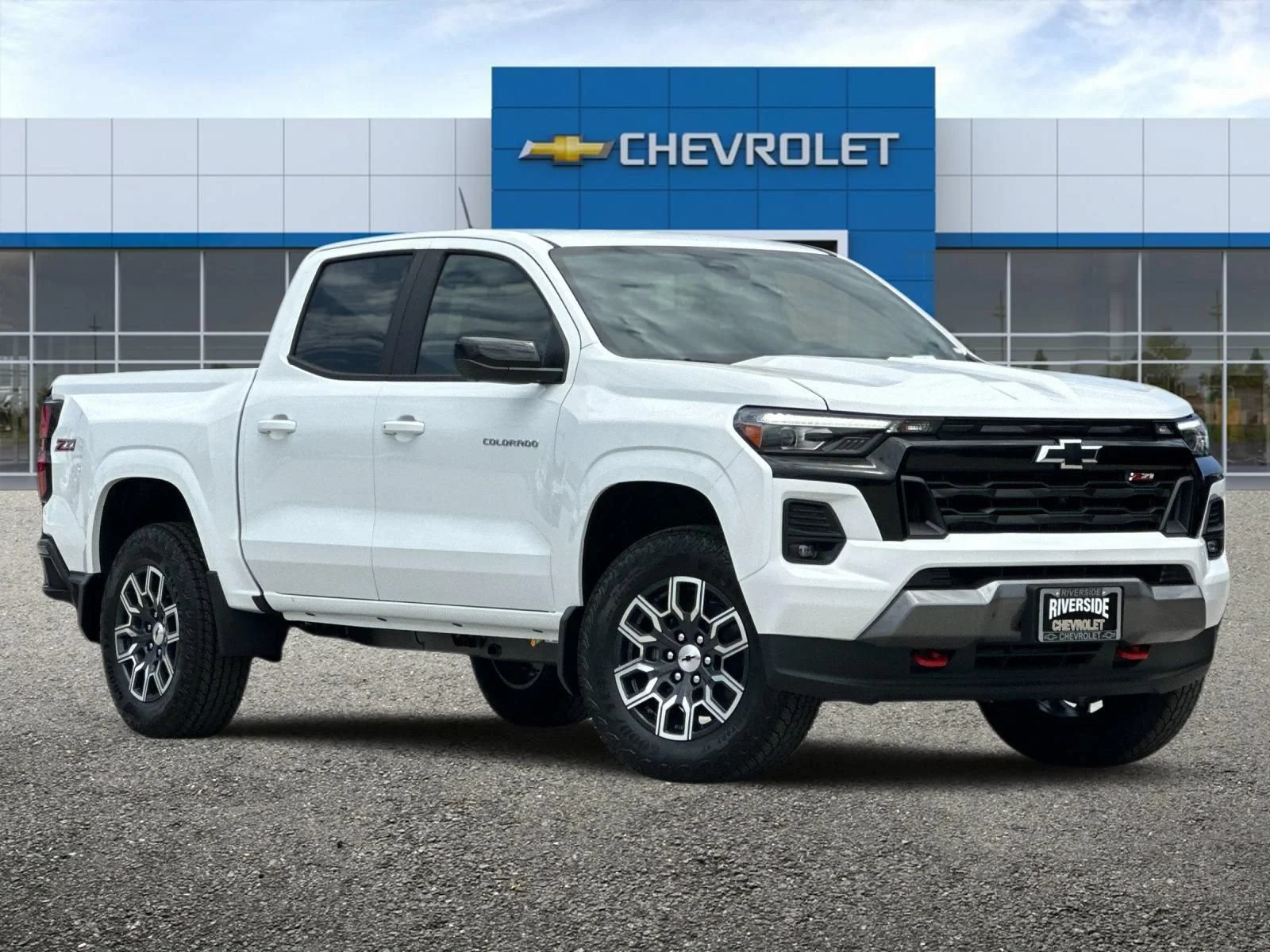 New 2026 Summit White Chevrolet Z71 image 2