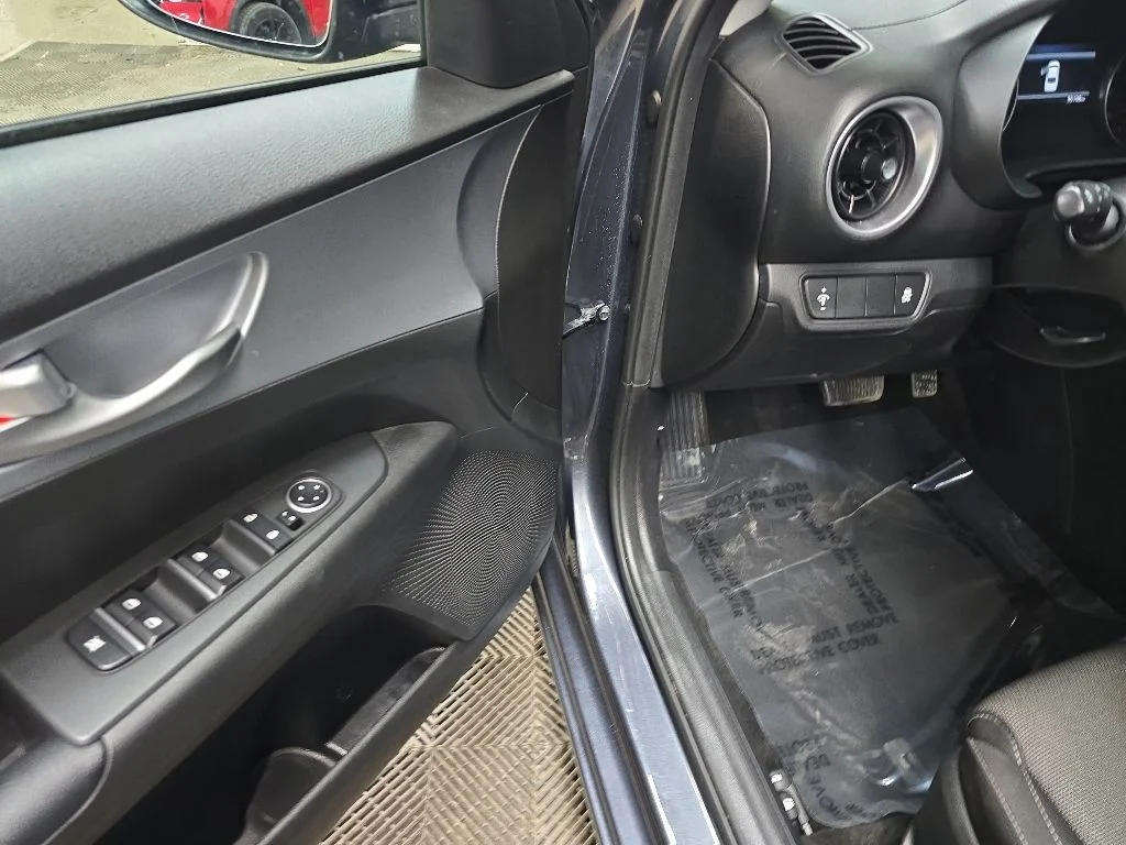 Used 2023 Gray Kia LXS image 27