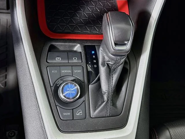 Certified Used 2022 CAVALRY BLUE Toyota  image 17