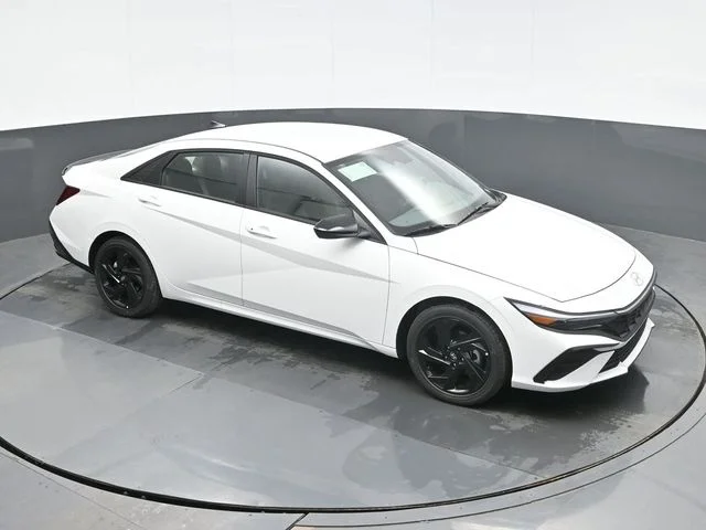 New 2026 White Hyundai SEL Sport image 15