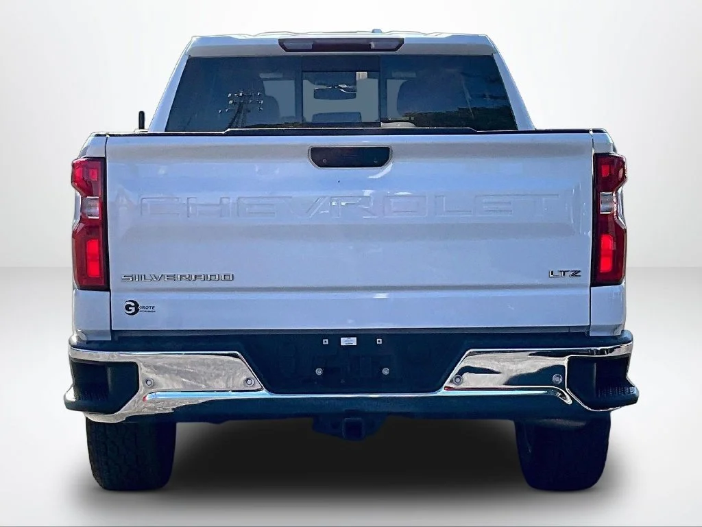 Used 2020 White Chevrolet LTZ image 5