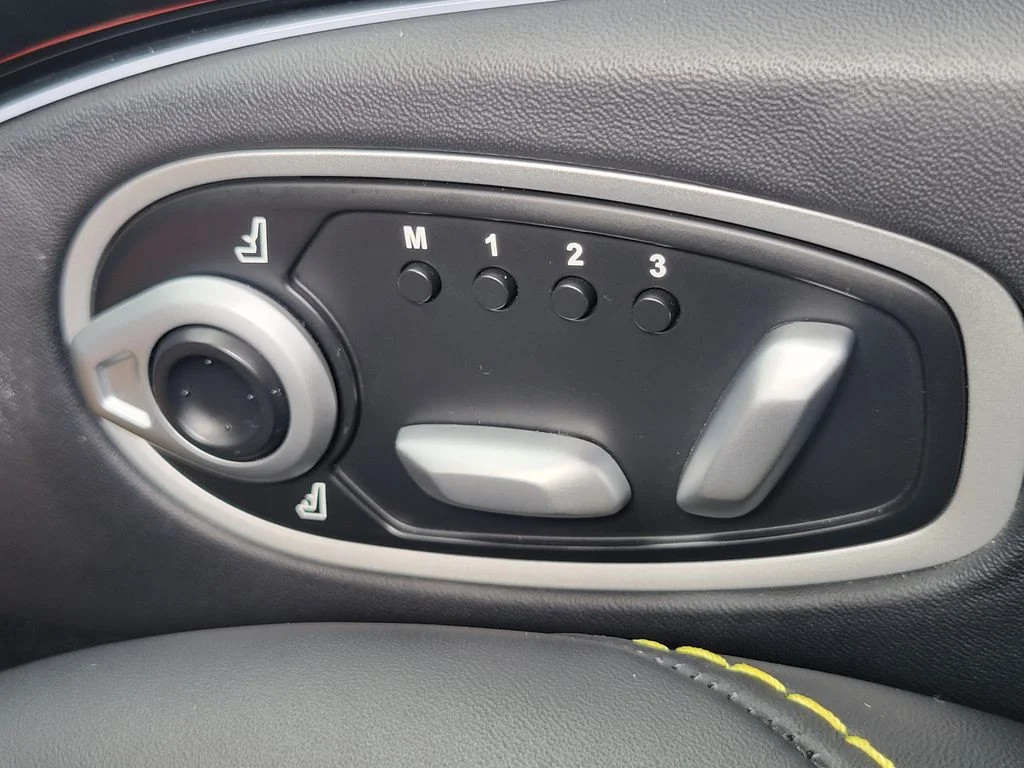 Used 2023 Q Cosmos Orange Aston Martin  image 36