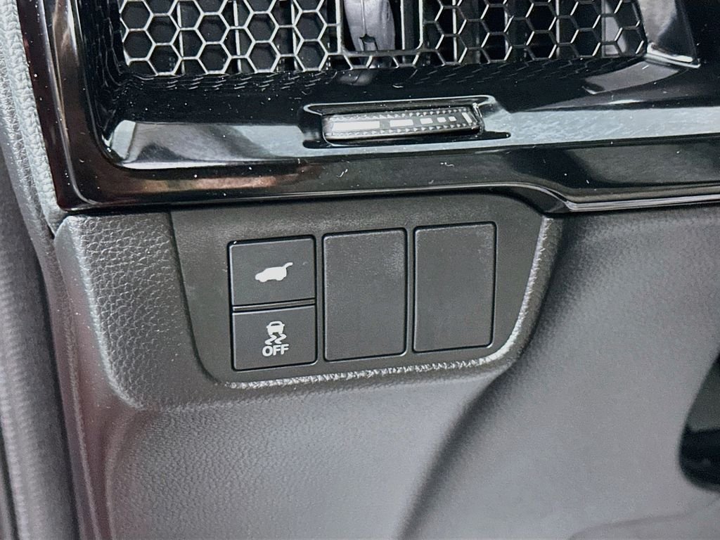 Used 2024 Red Honda EX-L image 11