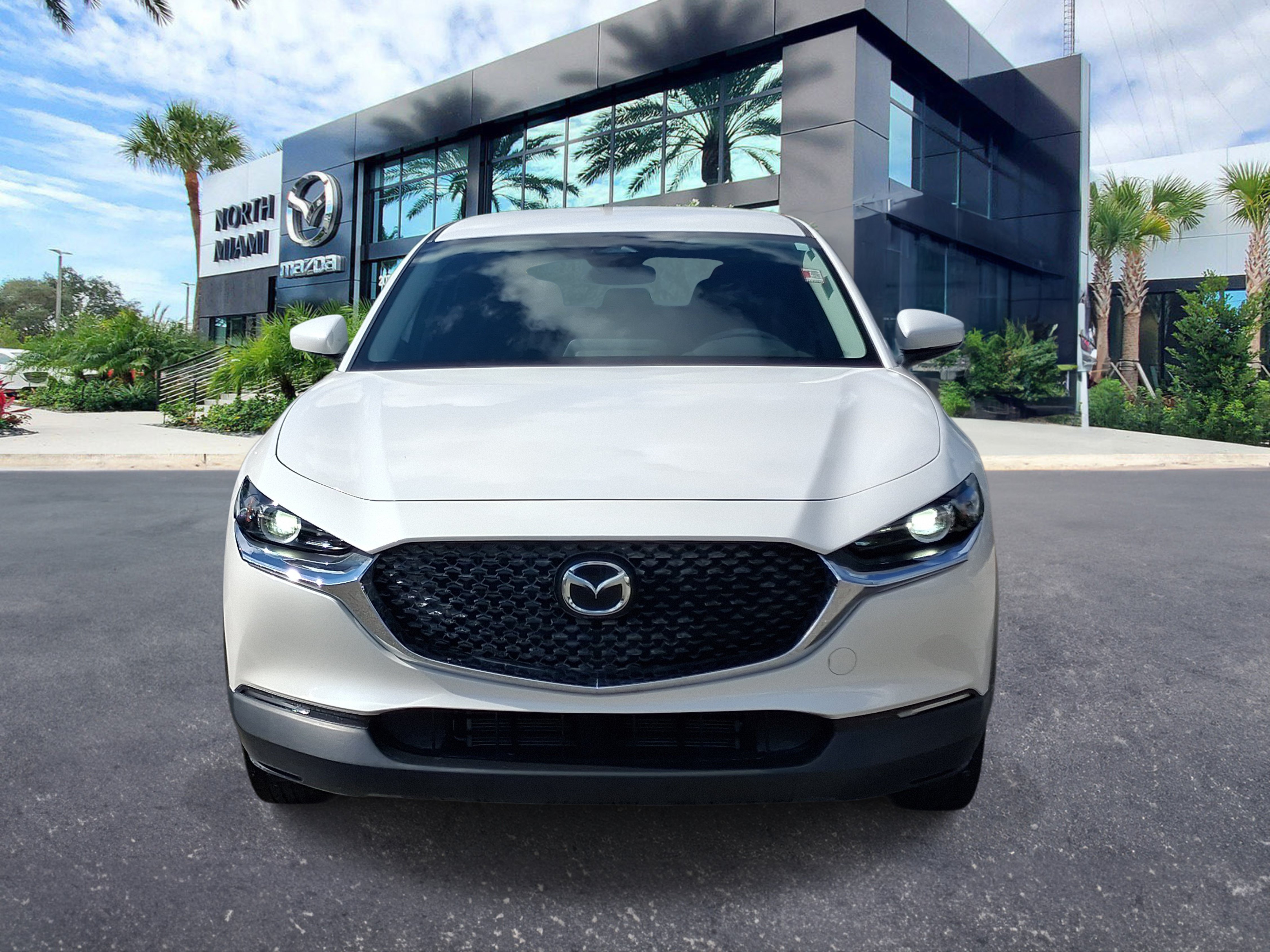 Certified Used 2024 White Mazda 2.5 S image 2