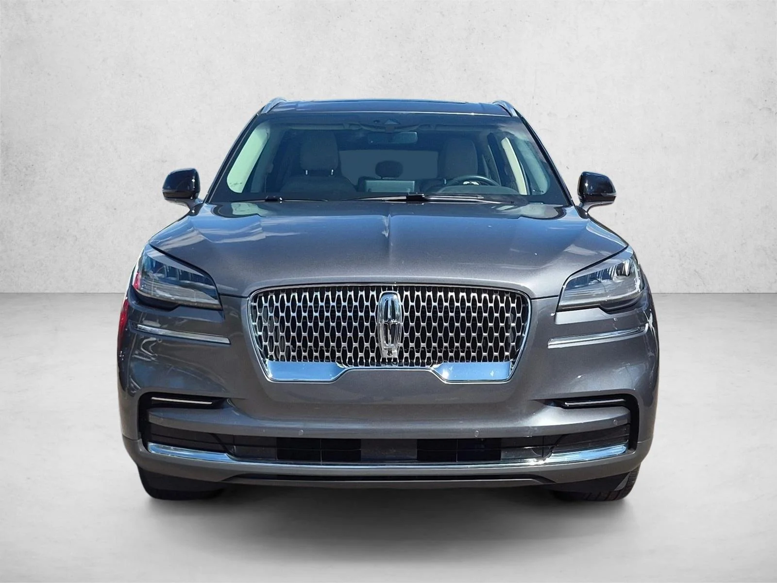 Used 2023 Asher Gray Metallic Clearcoat Lincoln Reserve image 2