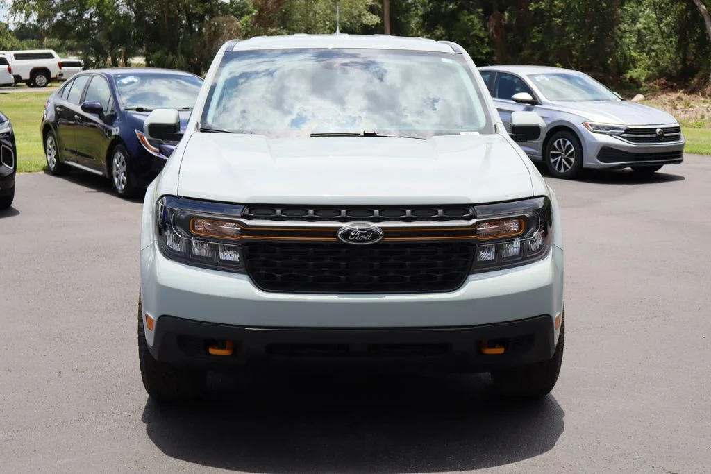 Used 2023 Green Ford XLT image 4
