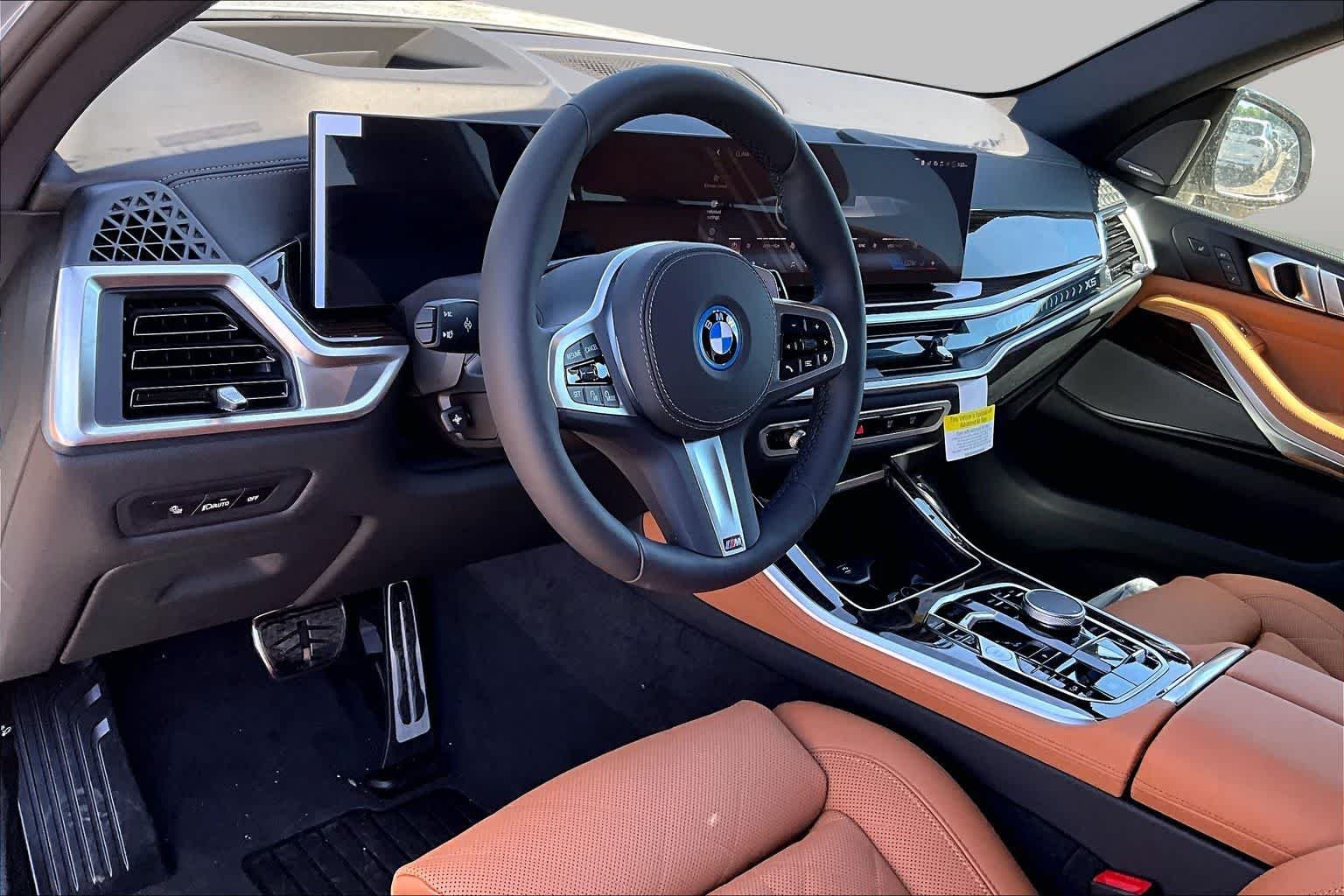 New 2026 Brooklyn Grey Metallic BMW xDrive50e image 8