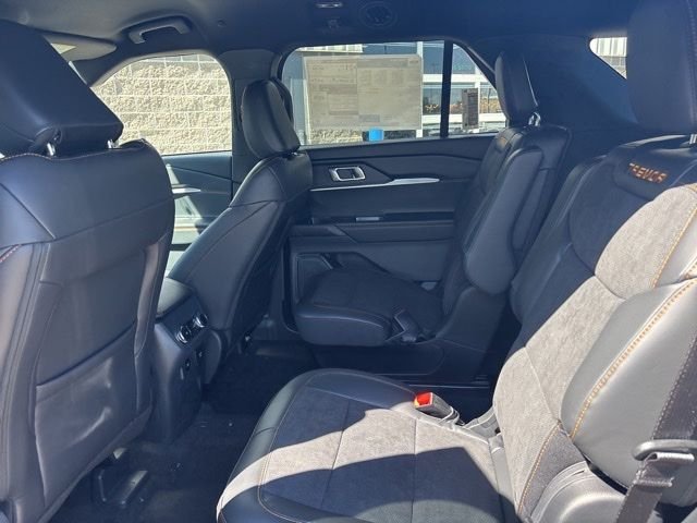New 2026 Agate Black Metallic Ford Tremor image 30