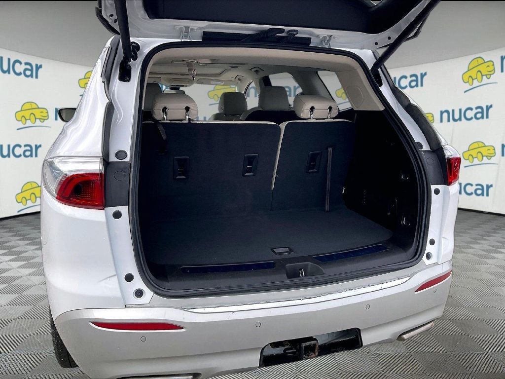 Used 2023 Summit White Buick Essence image 36