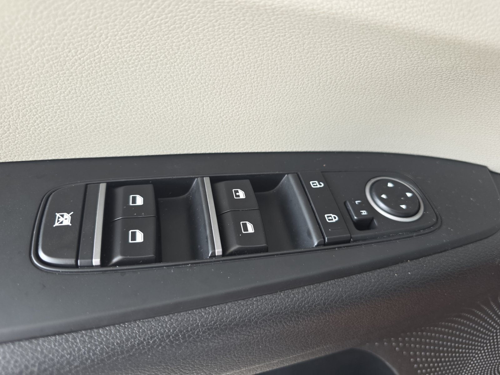 Certified Used 2023 Aurora Black Kia LXS image 25