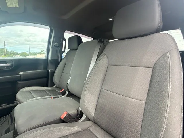 Used 2024 White Chevrolet Custom image 13