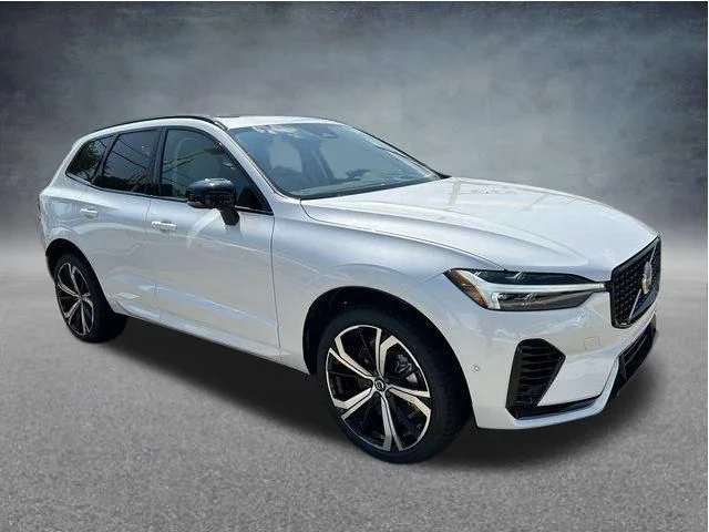 New 2025 White Volvo T8 Ultra image 6