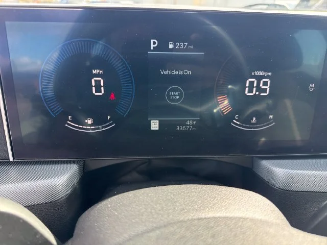 Used 2024 White Hyundai SEL image 18