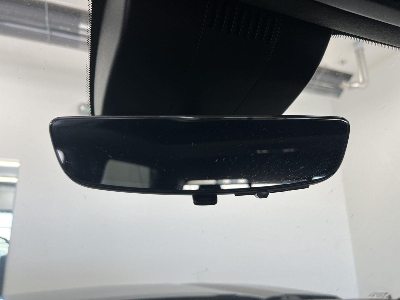Used 2025 Onyx Black GMC AT4X image 23