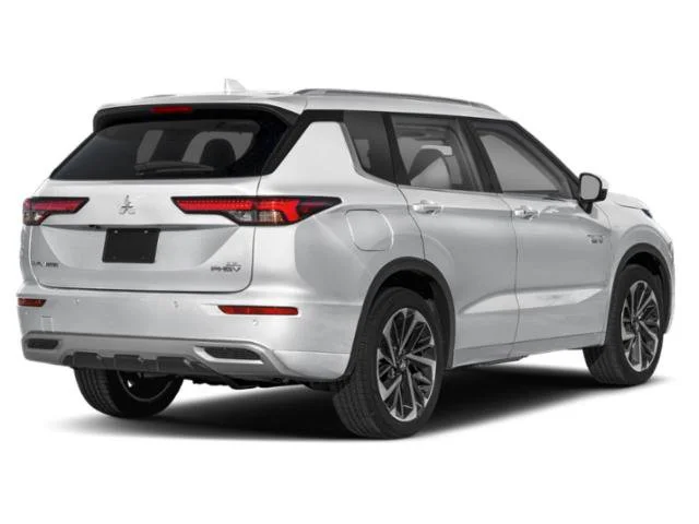 New 2026 Moonstone Gray Metallic Mitsubishi SEL image 5