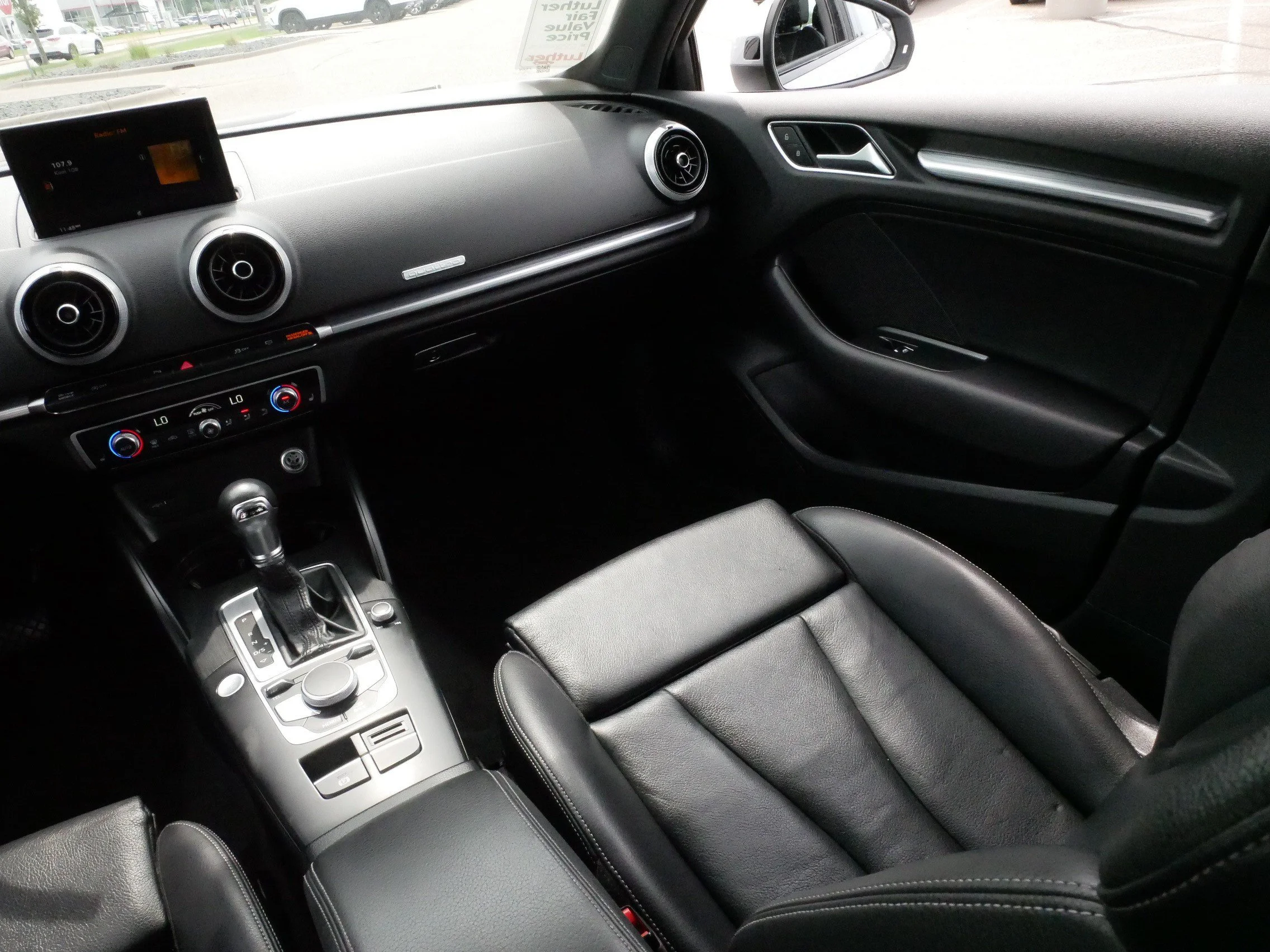 Used 2020 Silver Audi S line Premium image 11