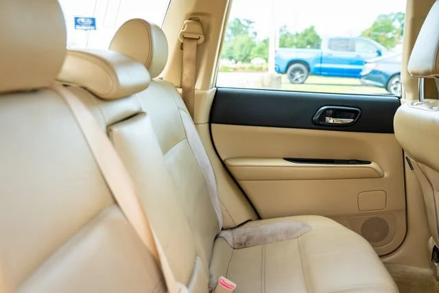 Used 2006 Obsidian Black/Steel Gray Subaru 2.5 X L.L. Bean Edition image 23