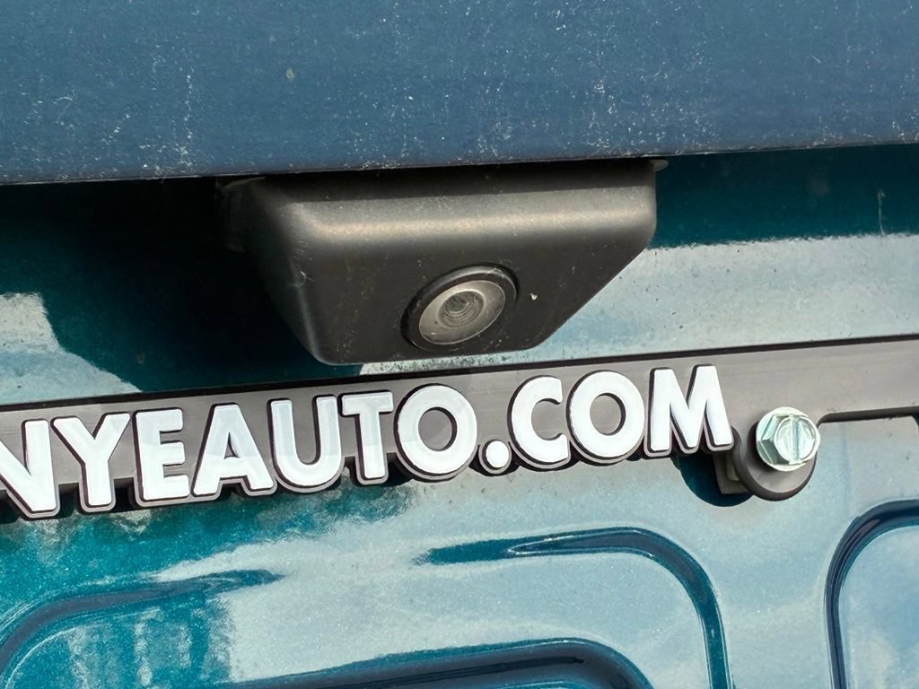 Used 2020  Ford SE image 48